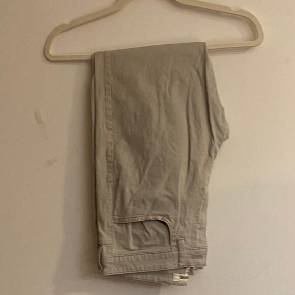 Goodthreads Beige Pants Size 30X28 Straight Leg - Picture 3 of 4